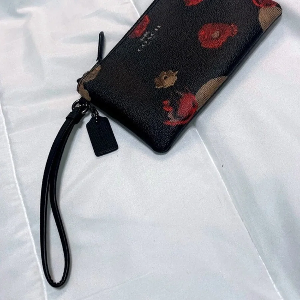 Coach Black Red Poppy Floral‎ Print Crossgrain Leather Small Wristlet Bag